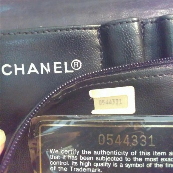 HUGE AUTHENTIC Vintage Chanel Flap - Picture 2 of 8